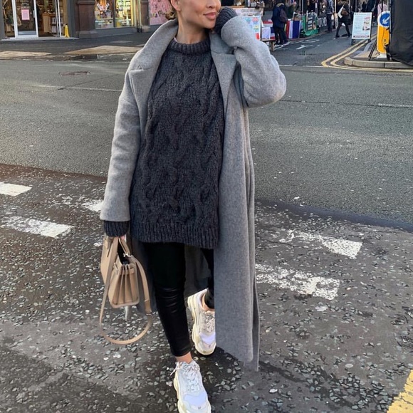 H&M Jackets & Blazers - Wool blend belted coat !